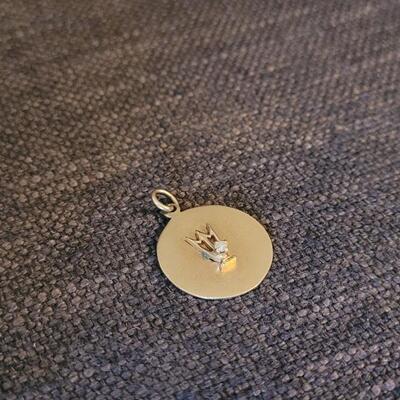 Lot 158: Vintage 14k Yellow Gold Sorority Medallion w/ Seed Pearl Accent