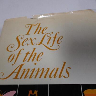 Vintage Books - Tombstone - The Wall Of Jericho - Animal Life & Lore - The Sex Life Of The Animals