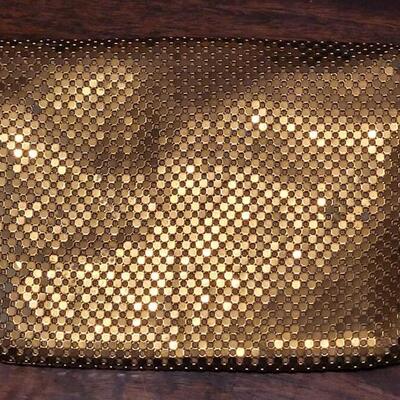 Lot 176: Vintage Whiting & Davis Mesh 6" Handbag