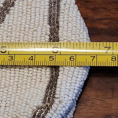 Lot 181: Vintage Art Deco Style White and Silver Beaded Bag