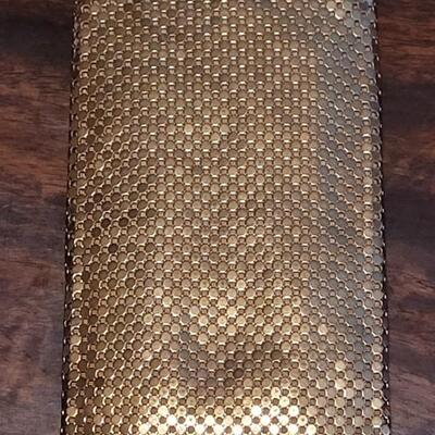 Lot 182: Vintage Whiting & Davis Eye Glasses Case