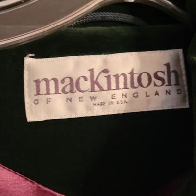 Lot 183: Beautiful Macintosh of New England Green Velvet Knock About Coat