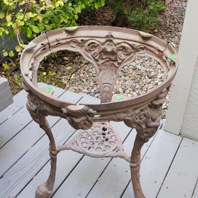 Lot 203: Vintage Cast Iron English Pub Table