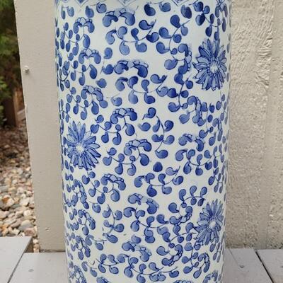 Lot 206: Chinese Blue and White Porcelain Plant Stand