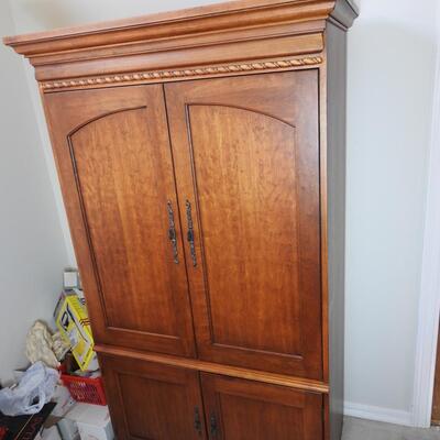 Hooker Furniture  Entertainment Cabinet