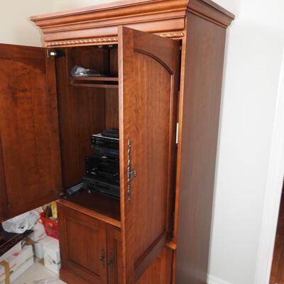 Hooker Furniture  Entertainment Cabinet