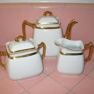 MS Antique 1920s Maddock Coffee Pot Creamer & Sugar Bowl England Ironstone Gold Trim