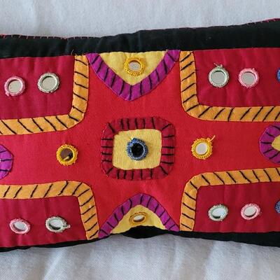 Lot 209: (2) Sheesha Style Pillows and 2 Small Velvet Pillows