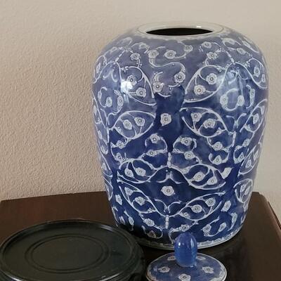 Lot 216: Chinese Jar with Stand
