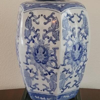 Lot 217: Chinese Jar with Foo Dog And Stand
