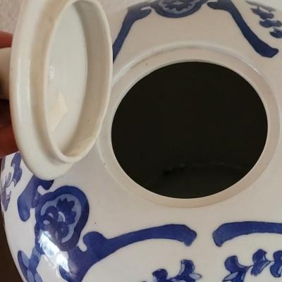 Lot 218: Chinese Jar