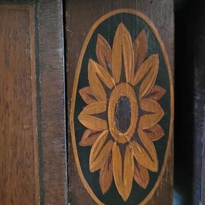 Lot 220: Antique Kittinger Gainsborough Chippendale Handpainted Drop Leaf Table