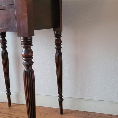 Lot 229: Antique Kittinger Gainsborough Chippendale Inlayed Drop Leaf Table