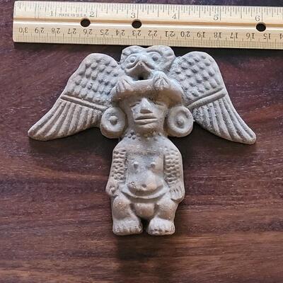 Lot 232: Small Pre-Columbian MesoAmerican Statue