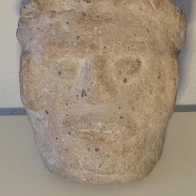Lot 234: Pre-Columbian MesoAmerican Heads Sculpture