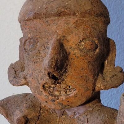 Lot 235: Pre-Columbian MesoAmerican Nayarit Statue Artifact