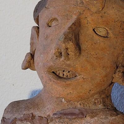 Lot 236: Pre-Columbian MesoAmerican Nayarit Statue Artifact