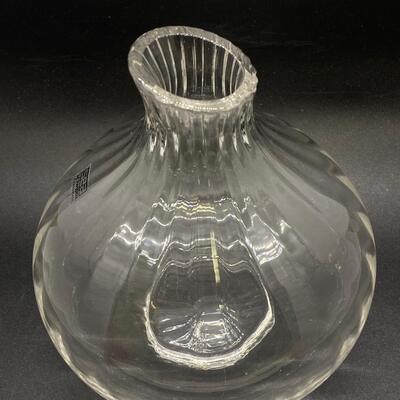 Vintage SEA of Sweden Crystal Flower Bud Vase