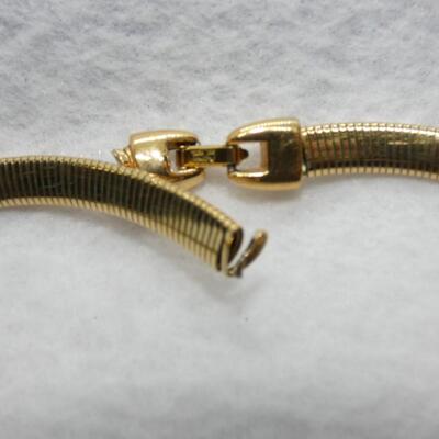 Vintage Gold Tone Napier Necklace (broken)