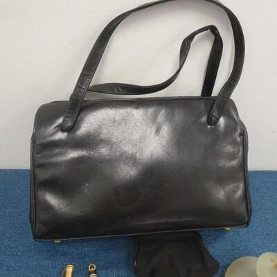 LOT 331 VINTAGE PURSE AND MISC ITEMS