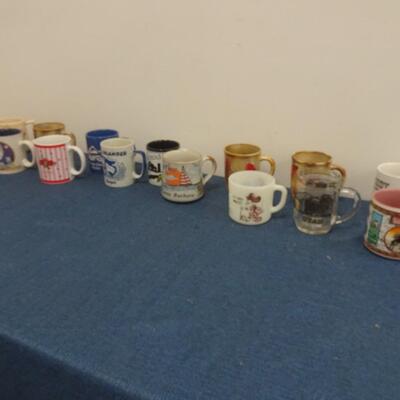 LOT 350. MUG COLLECTION