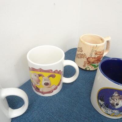 LOT 350. MUG COLLECTION