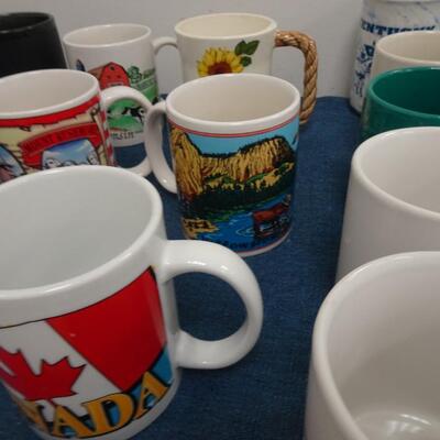 LOT 355. MUG COLLECTION