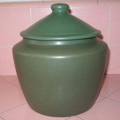 MS Hand Made Bella Vase Steinborn & Grunen Pottery Venice CA Dark Green Covered Jar