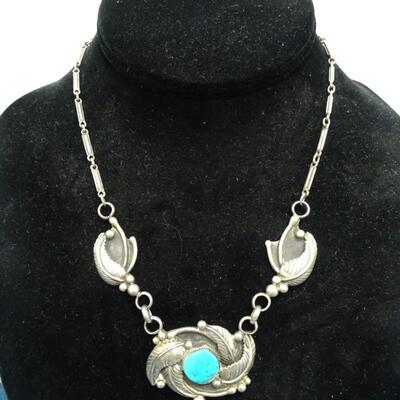 LOT 393. STERLING AND TURQUOISE NECKLACE