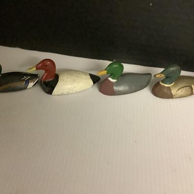C288 Set of 5 Lead Handpainted Ducks