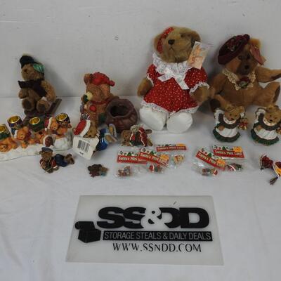Christmas Bear Lot: Candle Holders, Ceramic Ornaments/Statues, Miniatures