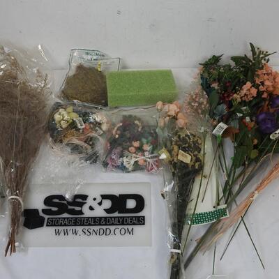 Lot of Floral Items, Faux Flowers, Floral Moss, Green Foam