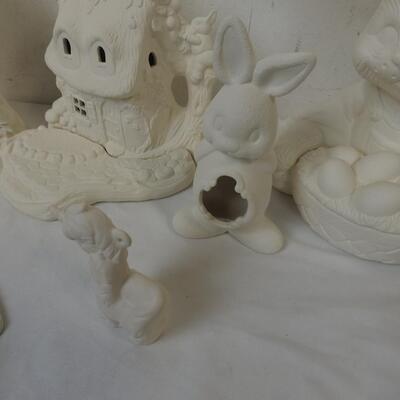 Lot of Unpainted Decor/Ornaments, Thanksgiving and Easter Figurines