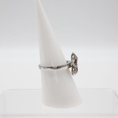 Sterling Silver Flower Ring Size 7