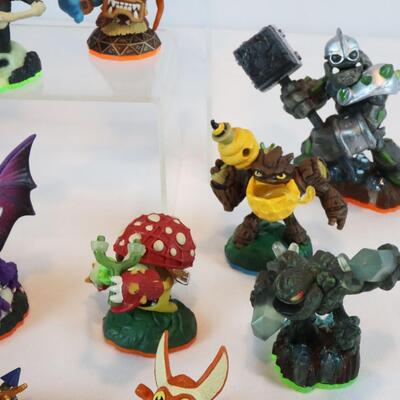 Lot of Activision Skylander Action Figures