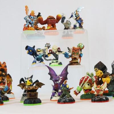 Lot of Activision Skylander Action Figures