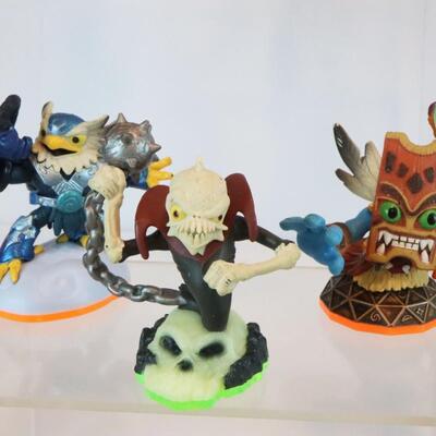 Lot of Activision Skylander Action Figures