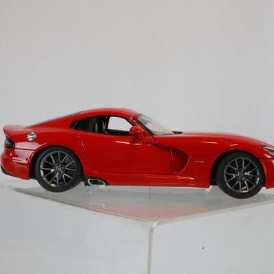 Maisto 1:18 Dodge Viper Model Car lot of 2