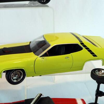 Maisto/Kyosho Model Cars for parts or repair