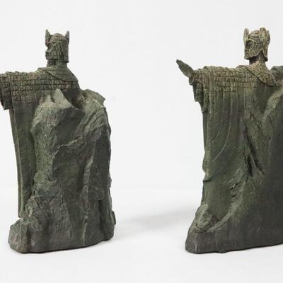 Sideshow Weta Lord of The Rings Argonath Resin Scupltures