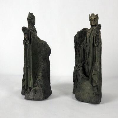 Sideshow Weta Lord of The Rings Argonath Resin Scupltures