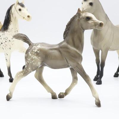 Lot of 5 Vintage Breyer Horses