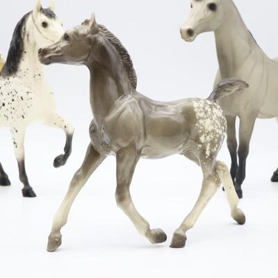 Lot of 5 Vintage Breyer Horses