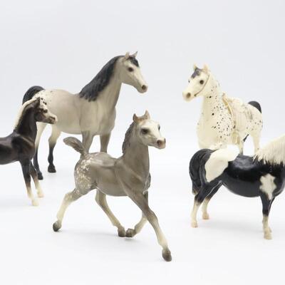 Lot of 5 Vintage Breyer Horses