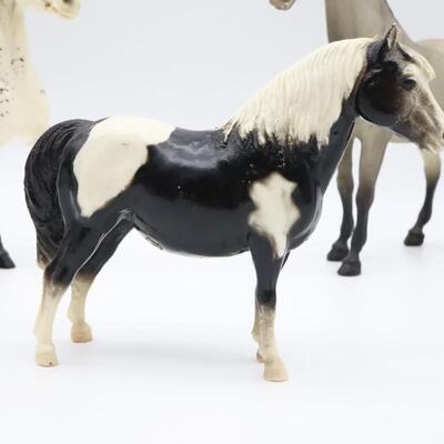 Lot of 5 Vintage Breyer Horses