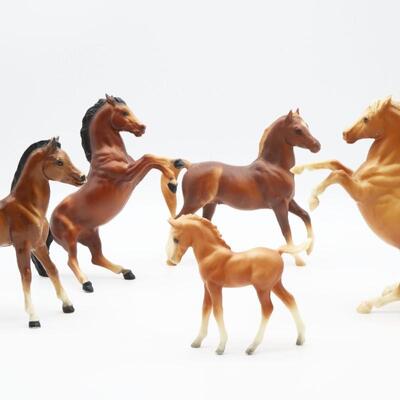 Lot of 4 Vintage Breyer Horses
