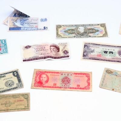 Various World Currency Paper Money