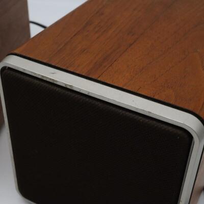 KLH Table Top  Radio TR-82