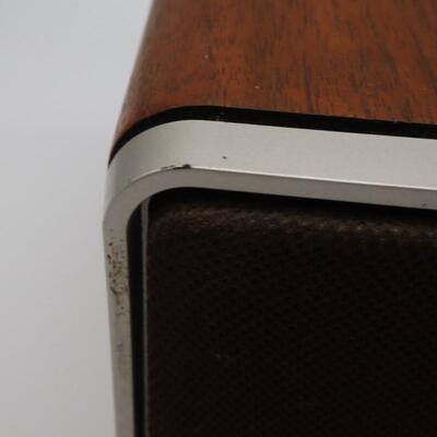 KLH Table Top  Radio TR-82