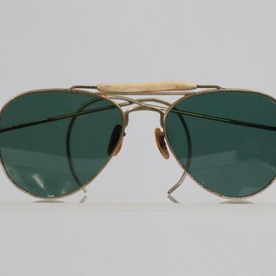 Lot of Vintage Sunglasses